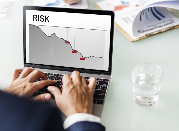 محدودیت‌های مدیریت ریسک